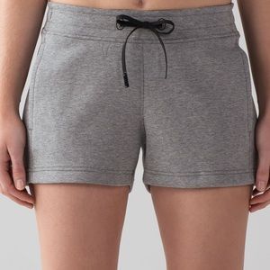 Lululemon NTS Short (3") Size 8